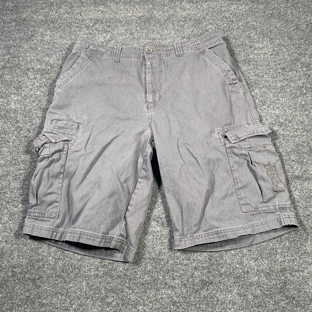 Vintage Y2K No Fear Baggy Cargo Pocket Skater Shorts Mens Size 36 Wide Leg
